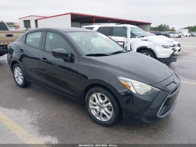  Salvage Toyota Yaris