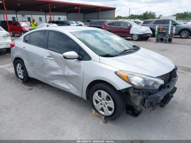  Salvage Kia Forte