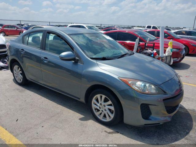  Salvage Mazda Mazda3