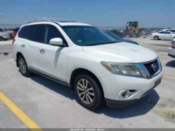  Salvage Nissan Pathfinder