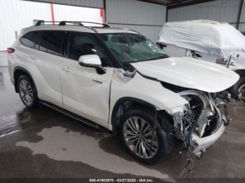  Salvage Toyota Highlander