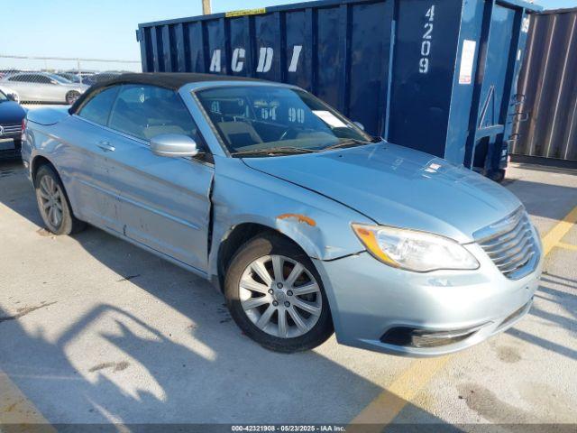  Salvage Chrysler 200