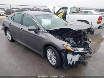  Salvage Toyota Camry