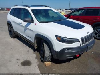  Salvage Jeep Cherokee