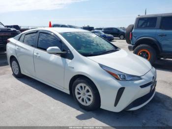  Salvage Toyota Prius