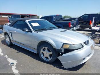  Salvage Ford Mustang