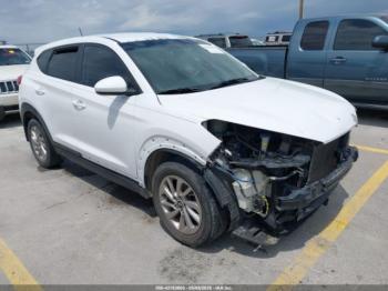  Salvage Hyundai TUCSON