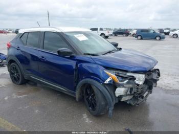  Salvage Nissan Kicks