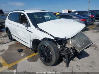  Salvage Volkswagen Tiguan