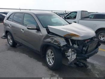  Salvage Kia Sorento