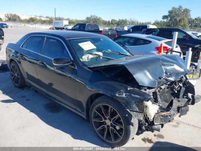  Salvage Chrysler 300