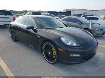  Salvage Porsche Panamera