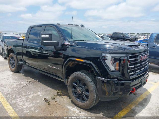  Salvage General Motors Sierra 2500HD