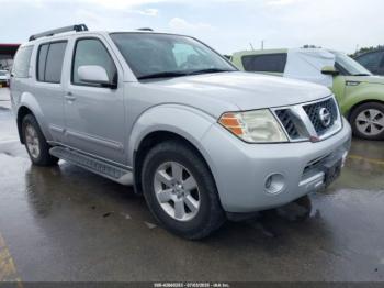  Salvage Nissan Pathfinder