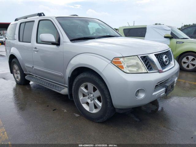  Salvage Nissan Pathfinder