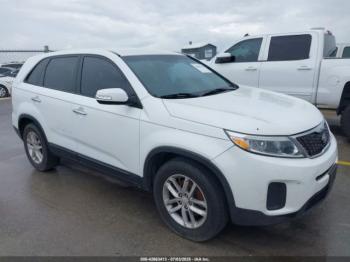  Salvage Kia Sorento