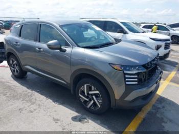  Salvage Nissan Kicks