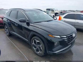 Salvage Hyundai TUCSON