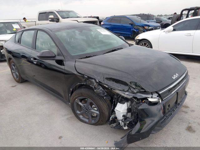  Salvage Kia K4