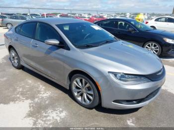  Salvage Chrysler 200