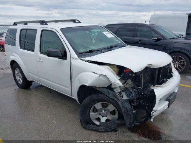  Salvage Nissan Pathfinder
