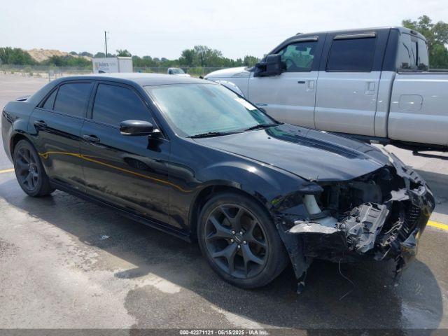  Salvage Chrysler 300