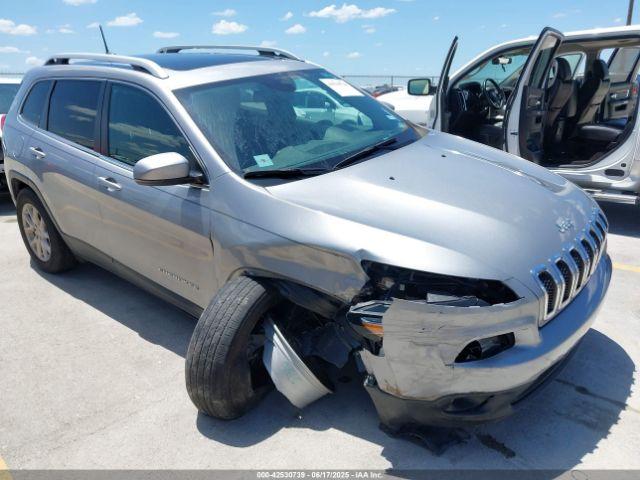  Salvage Jeep Cherokee