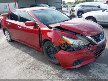  Salvage Nissan Altima