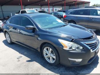  Salvage Nissan Altima