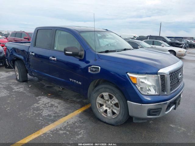  Salvage Nissan Titan
