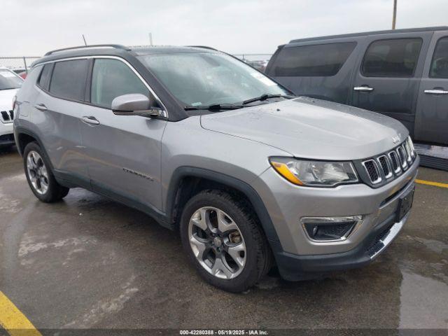  Salvage Jeep Compass