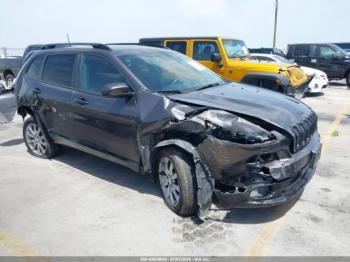  Salvage Jeep Cherokee