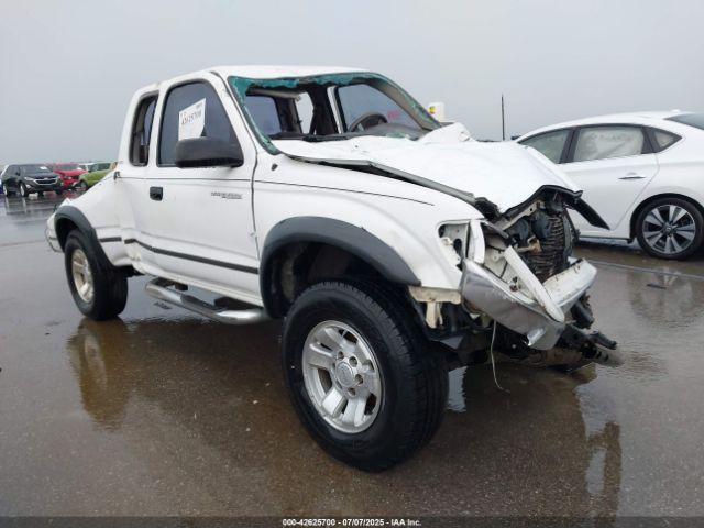  Salvage Toyota Tacoma