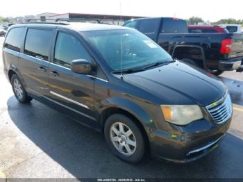  Salvage Chrysler Town & Country