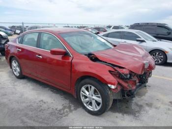  Salvage Nissan Altima
