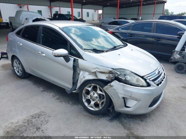  Salvage Ford Fiesta