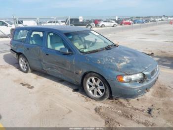  Salvage Volvo V70