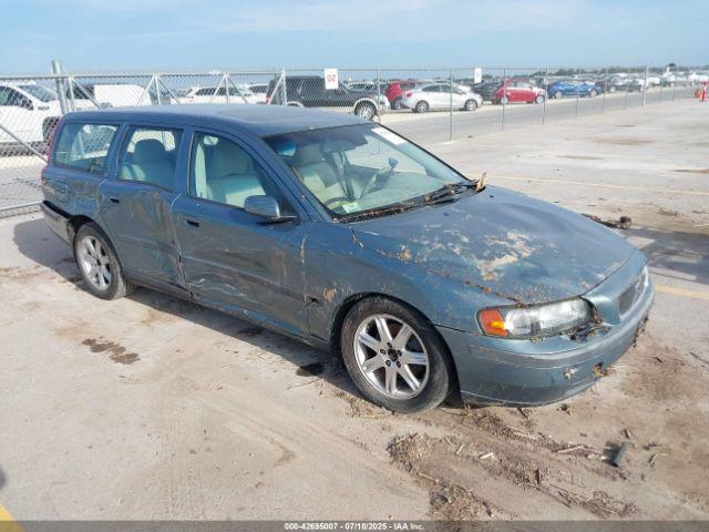  Salvage Volvo V70