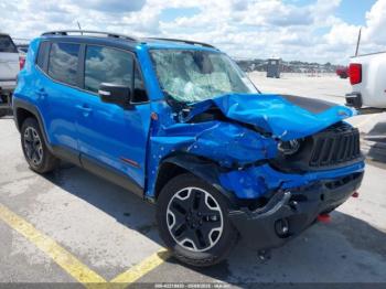  Salvage Jeep Renegade