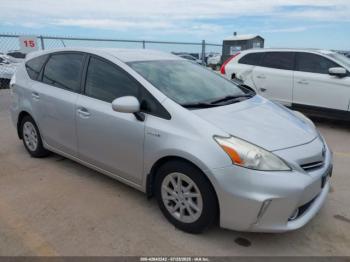  Salvage Toyota Prius v