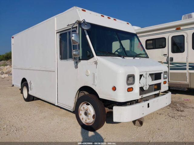  Salvage Freightliner Chassis