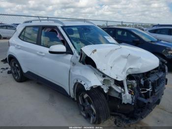  Salvage Hyundai VENUE