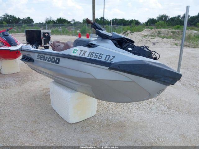  Salvage Sea-Doo Seadoo