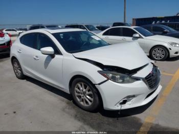  Salvage Mazda Mazda3