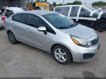  Salvage Kia Rio