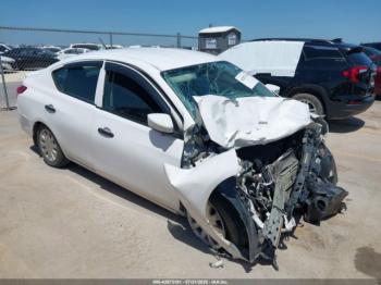  Salvage Nissan Versa