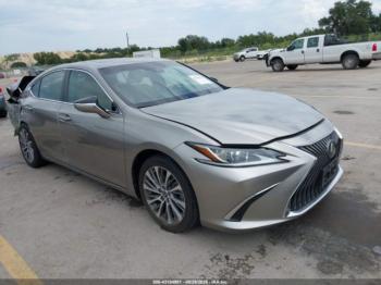  Salvage Lexus Es