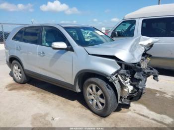  Salvage Kia Sorento