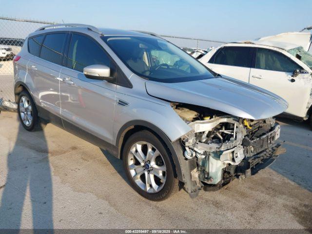  Salvage Ford Escape