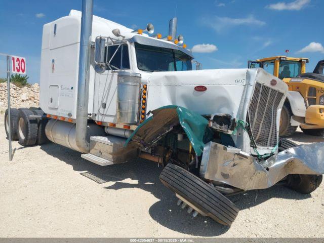  Salvage Peterbilt 379